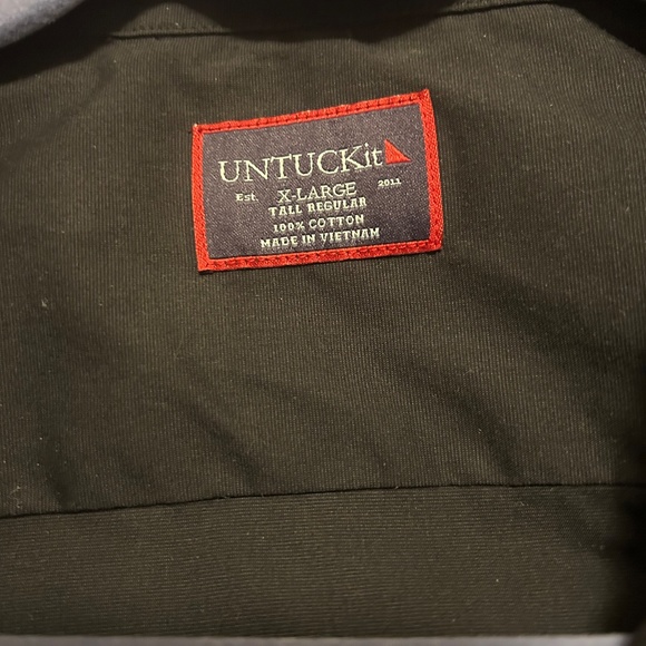 UNTUCKit black dress shirt - Picture 4 of 7